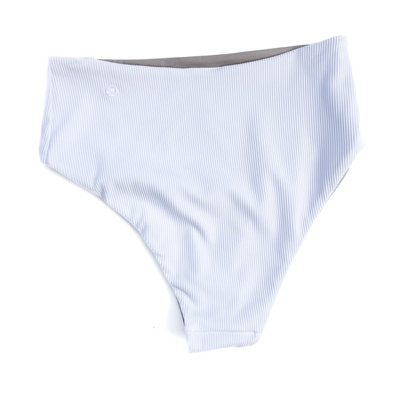 Lululemon Clear Waters High Rise Skimpy Bikini Bottoms - size 8‎ - Picture 2 of 8